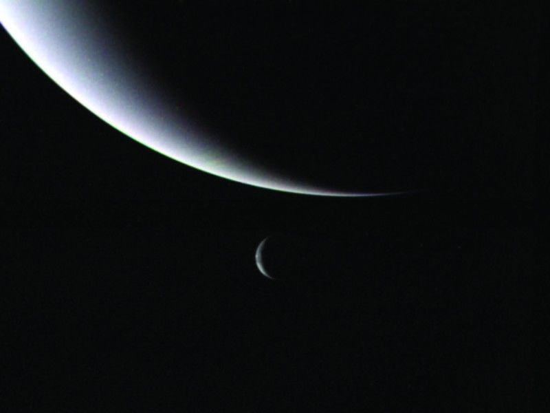 „Вояджер-2” залишає Нептун і Тритон. Одна з останніх зроблених апаратом фотографій